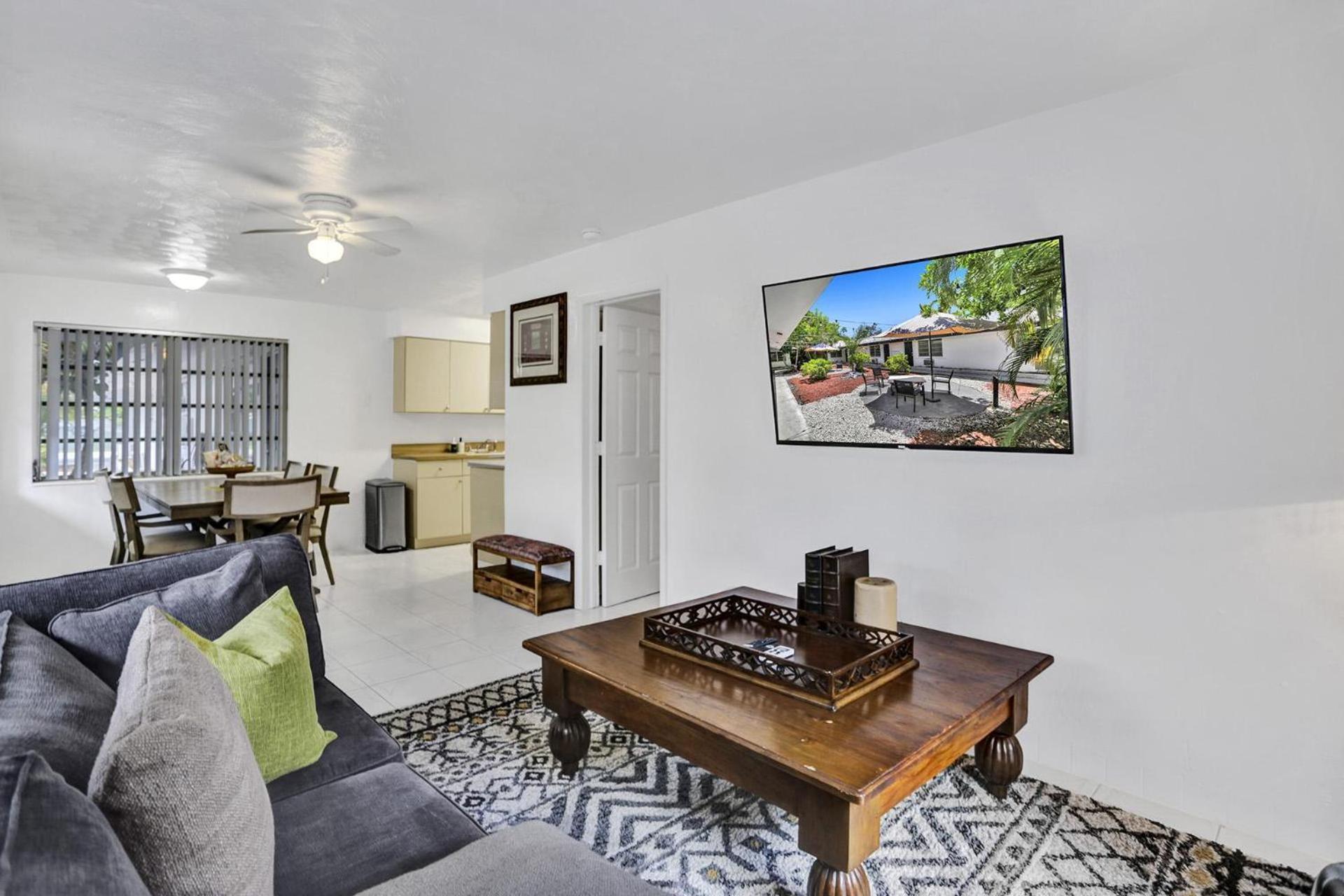Victoria Park Regency Apartment Форт Лодърдейл Стая снимка