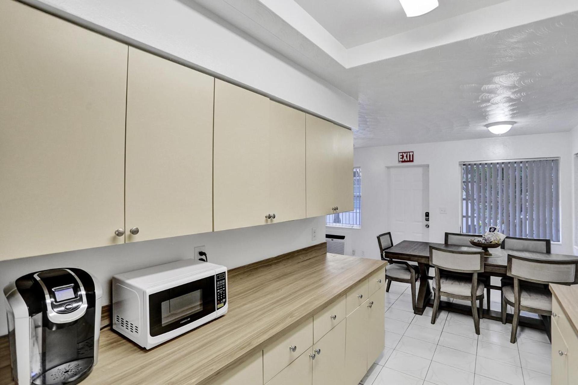 Victoria Park Regency Apartment Форт Лодърдейл Стая снимка